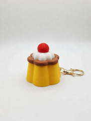 「昭和喫茶」 布丁造型按鍵解壓 clicker 匙扣掛飾 - YIZY 日台雜貨 | 港產文創 | 潮流玩具 | 日本代購